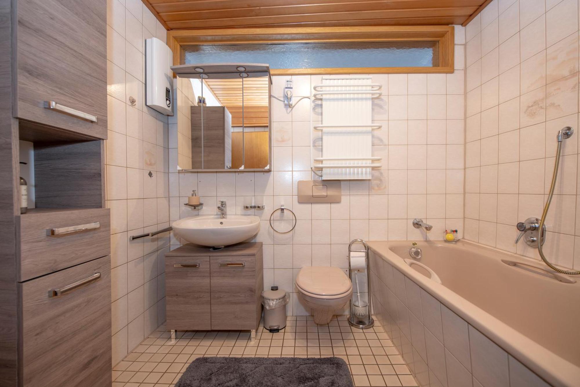 Haus Moselwelt - Tilda Apartment Zell an der Mosel Exterior photo